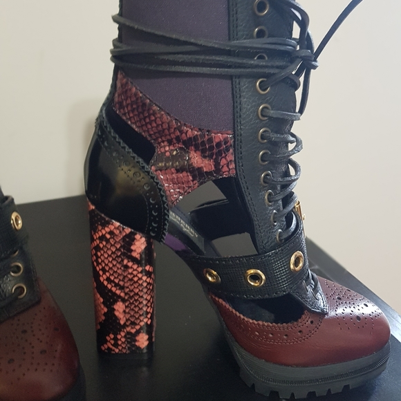 Burberry West Marsh Blk/Garnett pink python skin a - Picture 2 of 8